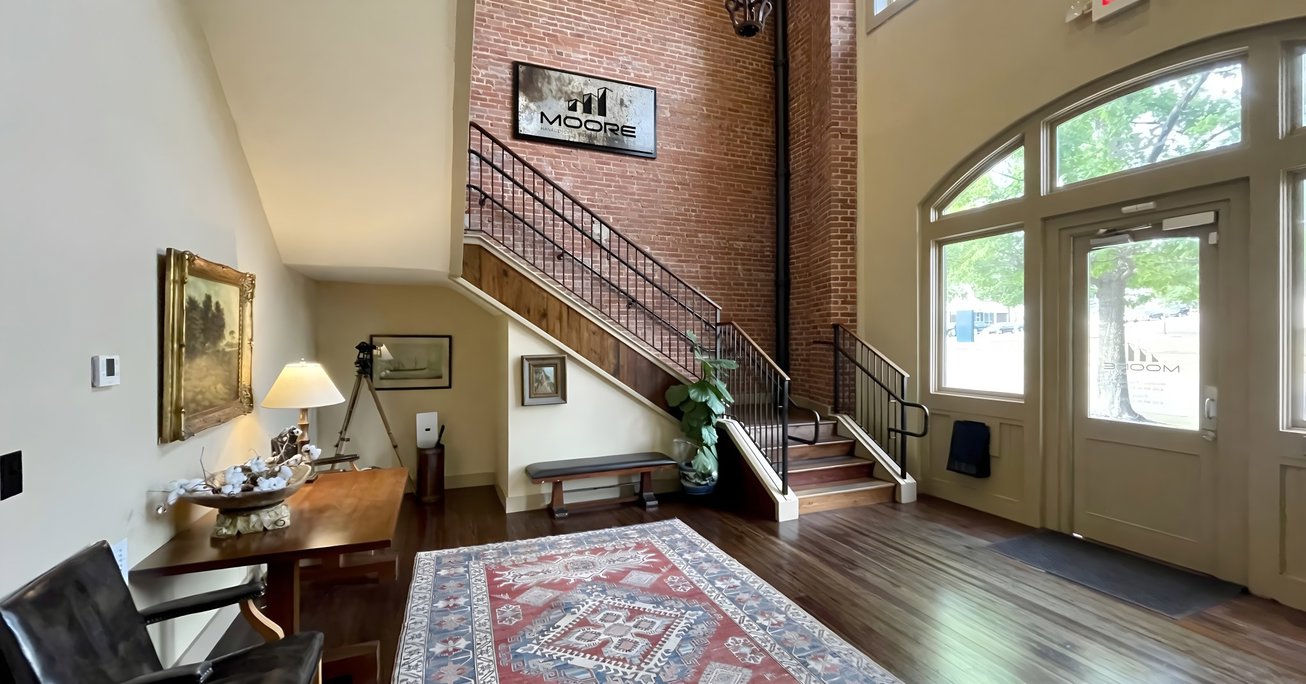 312 Catoma Street Office