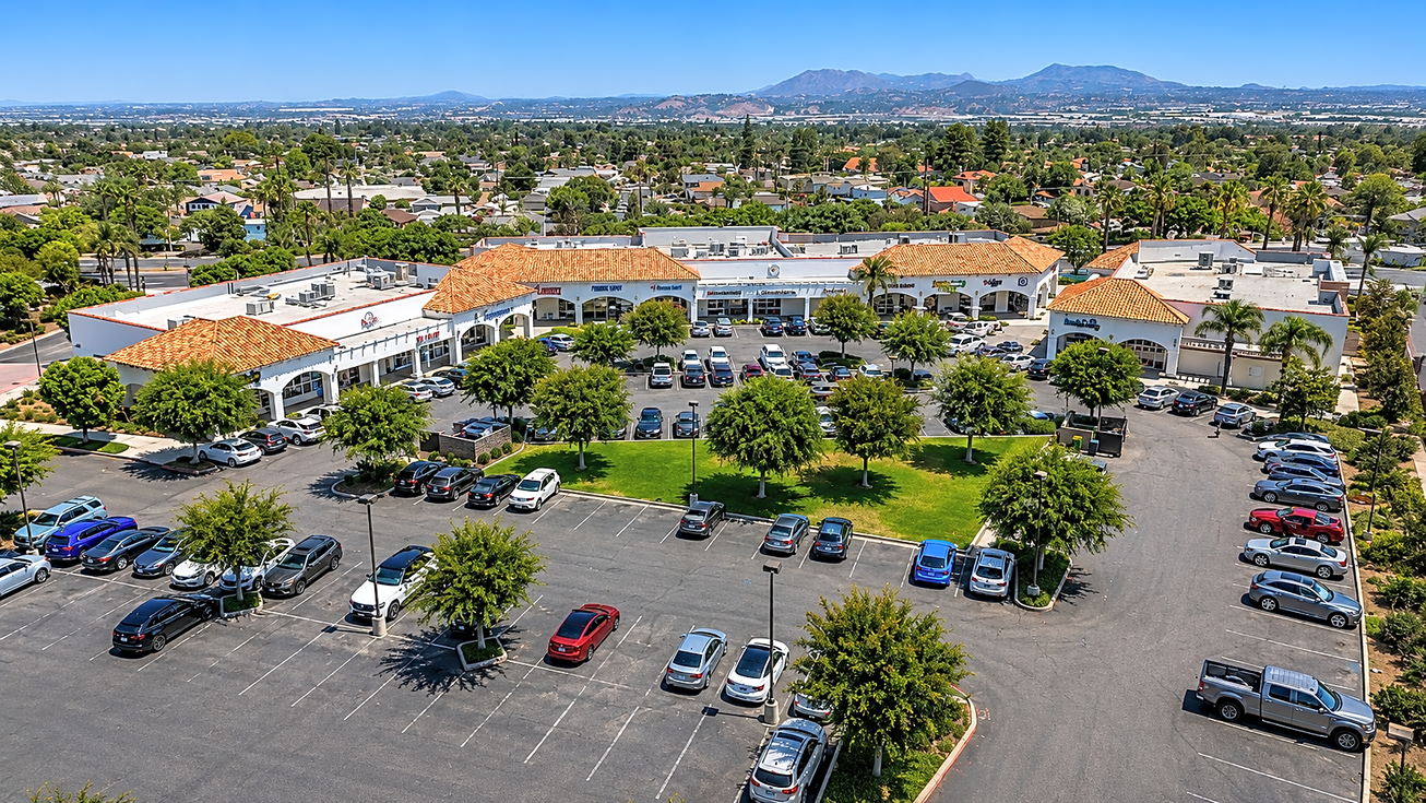 315-467 Magnolia Avenue Retail