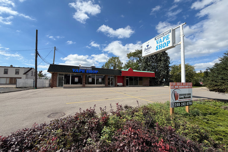 31799 Middlebelt Road, Farmington Hills, MI, For Lease, Image-3