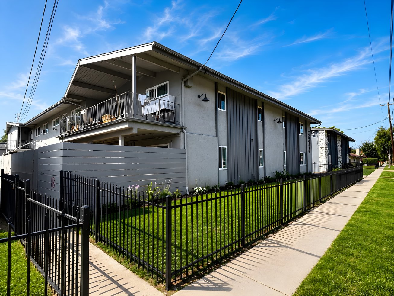 324 E Leatrice Ln Multifamily