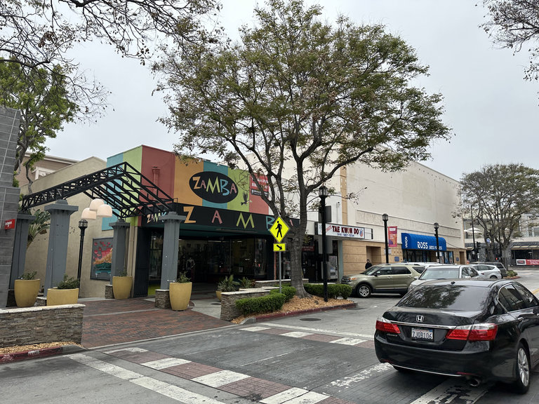 331 North San Fernando Boulevard, Burbank, CA, For Lease, Image-3