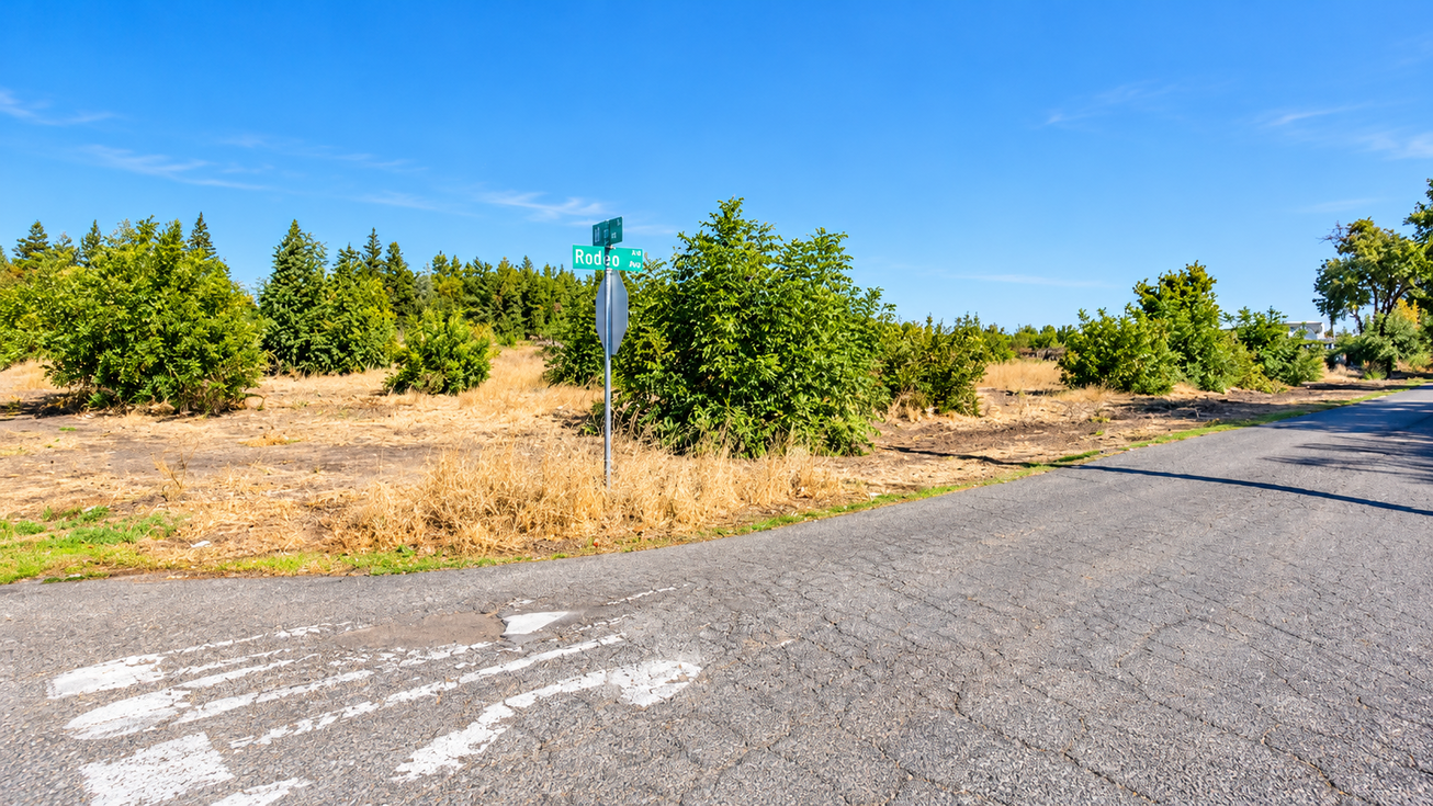 3310 Rodeo Avenue Land/Development