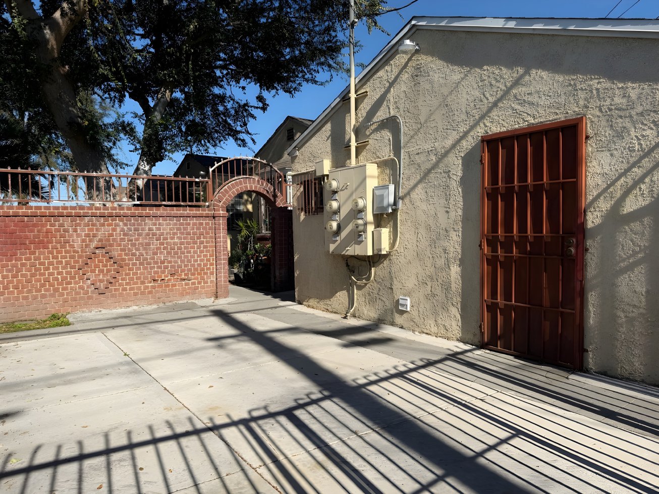 338 W Magnolia St, Compton, CA, For Sale, Image-2