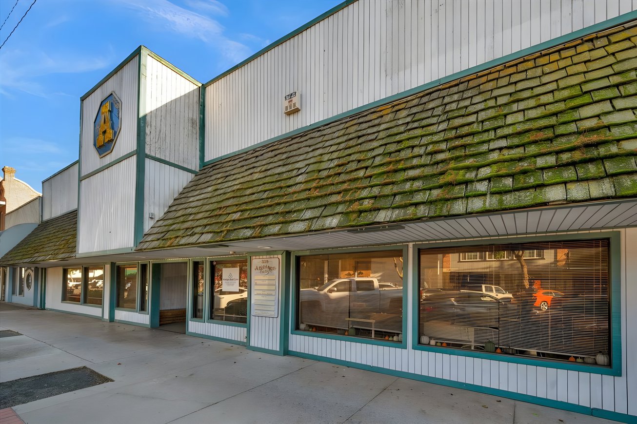 339 West D Street Retail