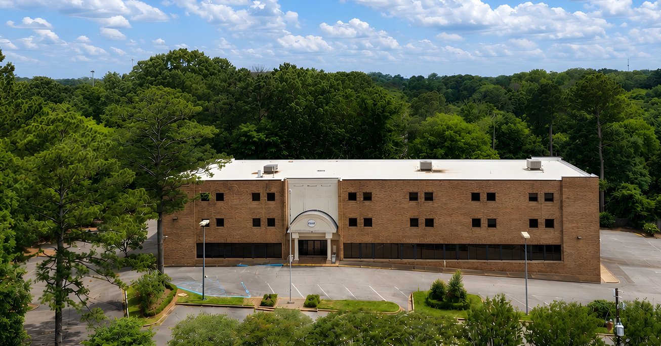 3815 Interstate Court Office