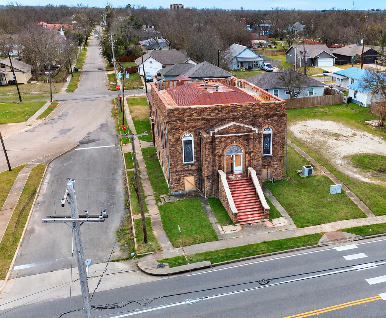 3907 Lee St Office