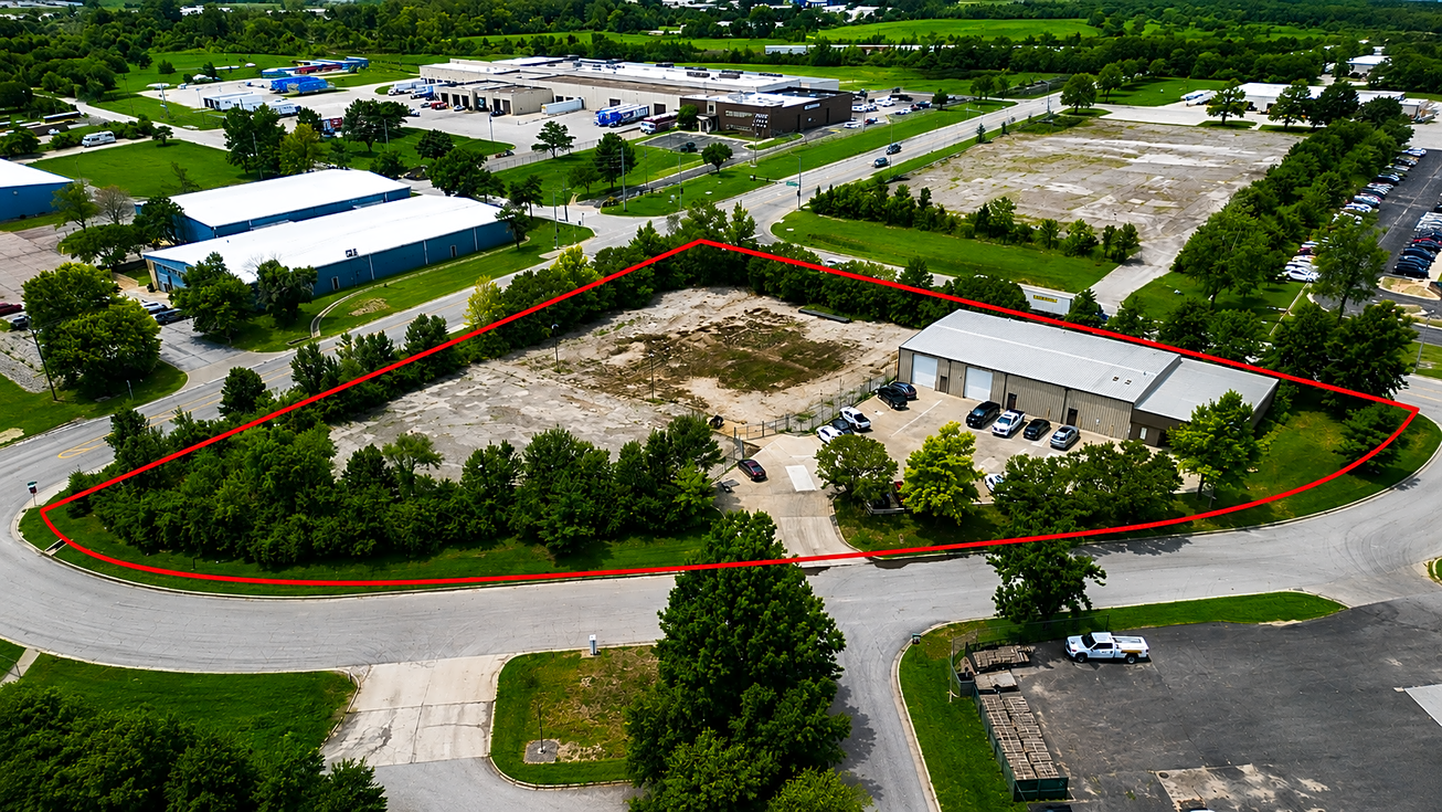 401 SE Fleetway Dr Office