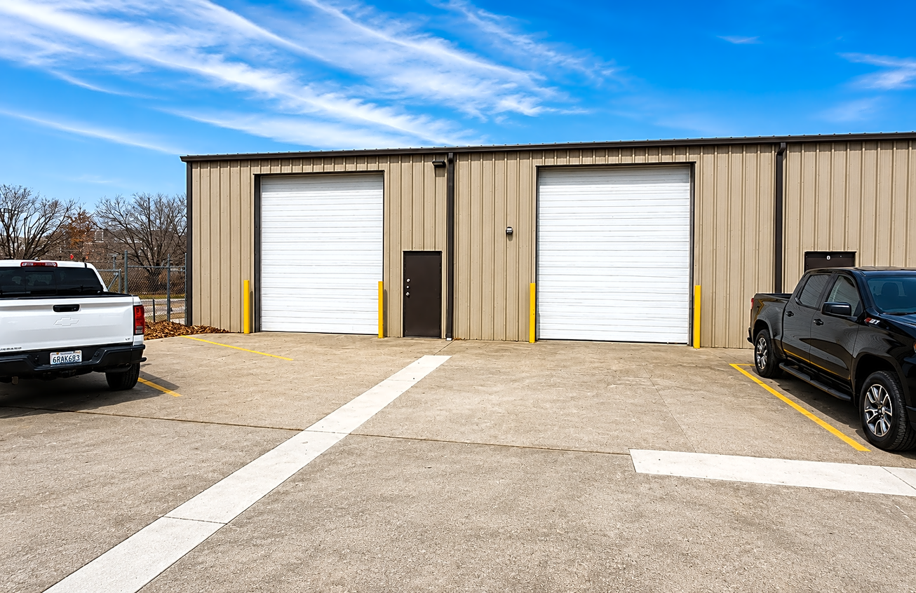 401 SE Fleetway Dr Office photo 1