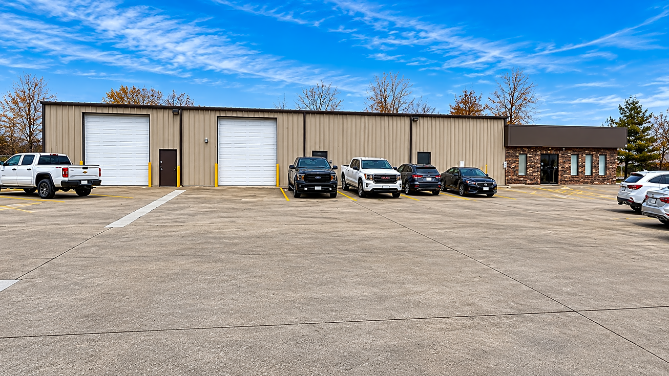 401 SE Fleetway Dr Office photo 2