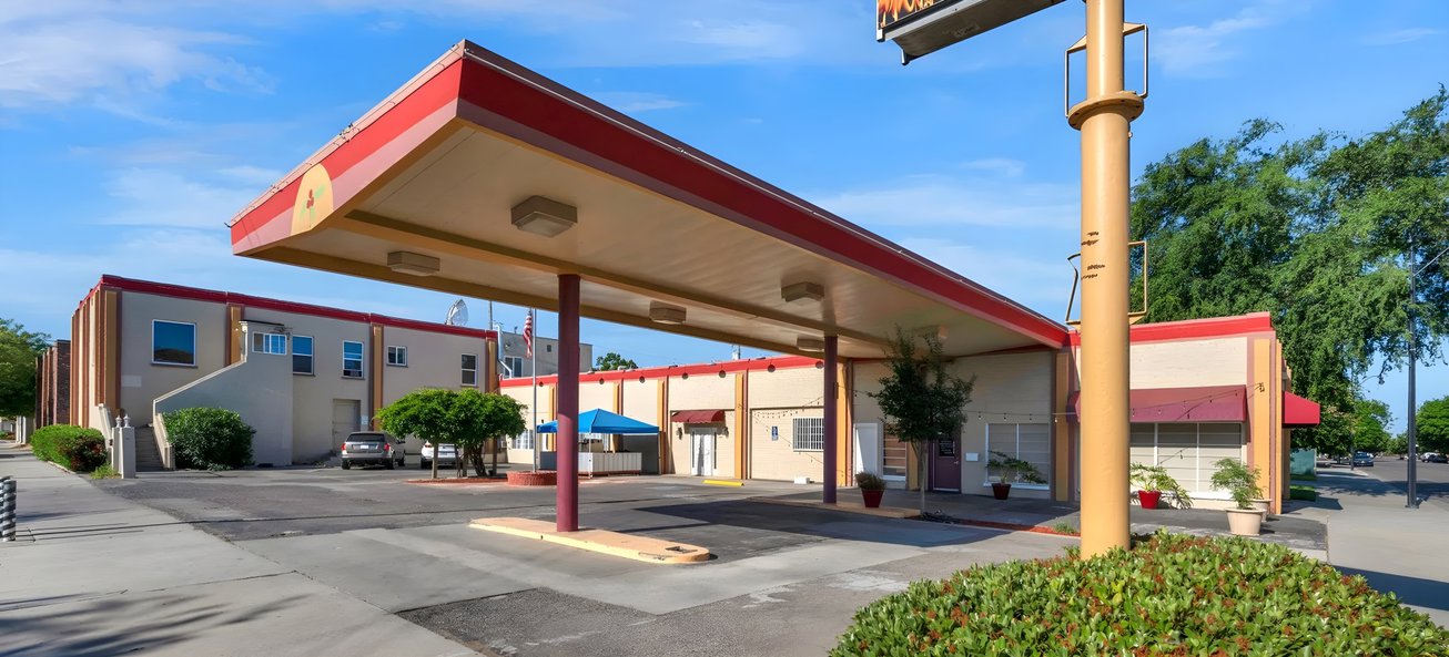 405 West D Street Retail