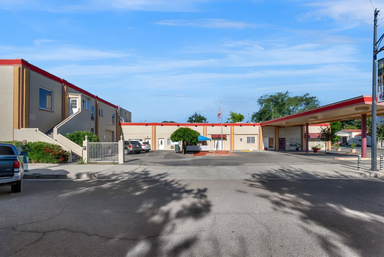 405 West D Street, Lemoore, CA, For Sale, Image-2