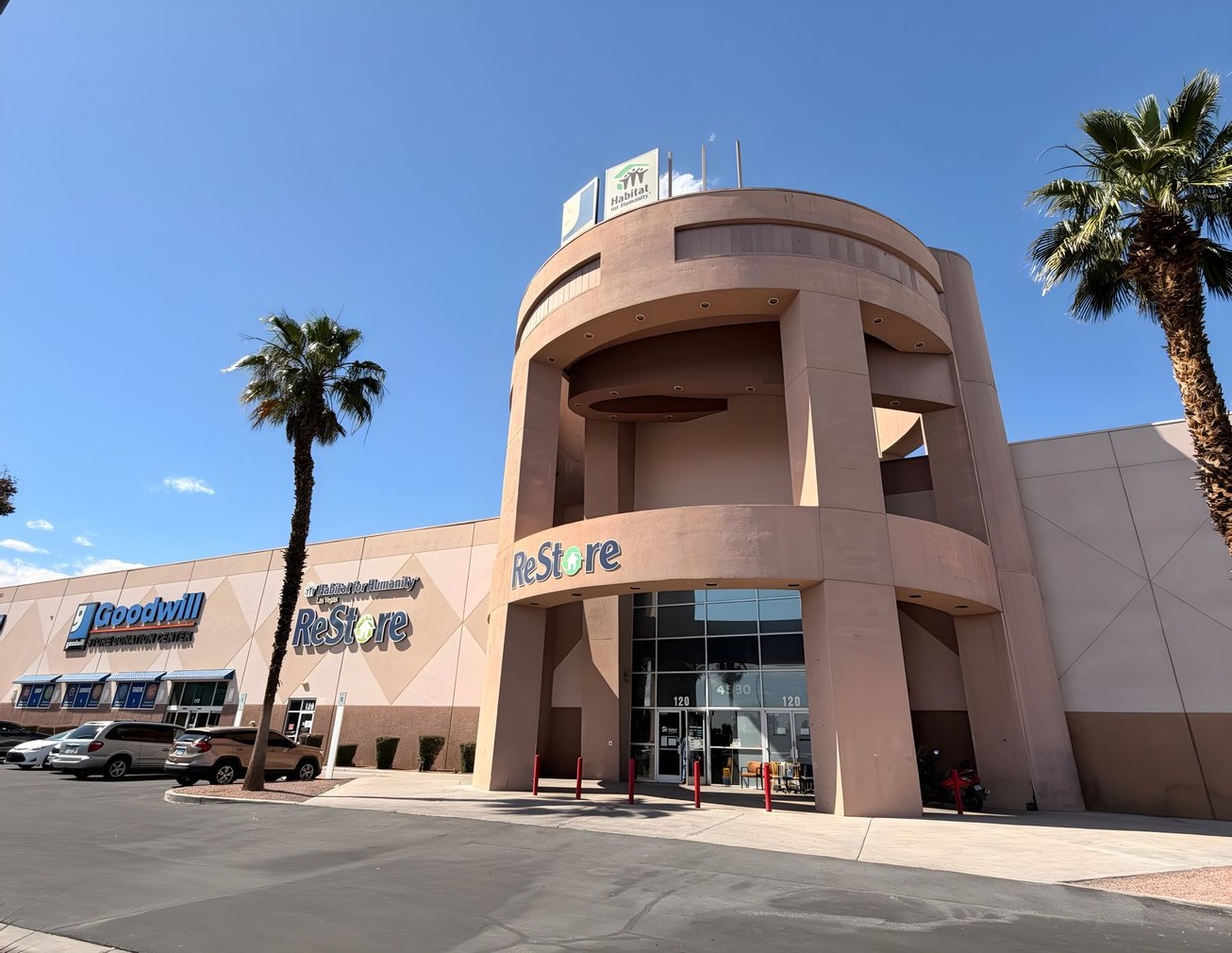 4580 West Sahara Avenue, Suite 120 Retail