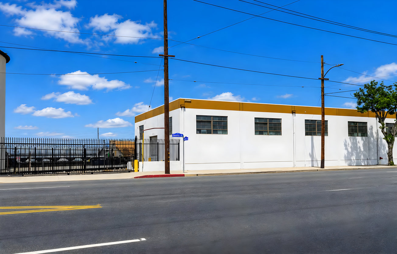 4825 District Blvd Vernon Ca 90058 Industrial