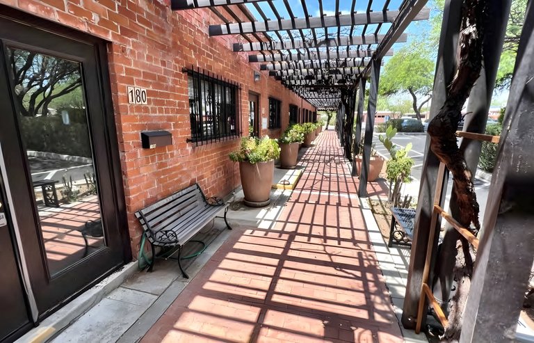 500 N Tucson Blvd, Tucson, AZ, For Lease, Image-4
