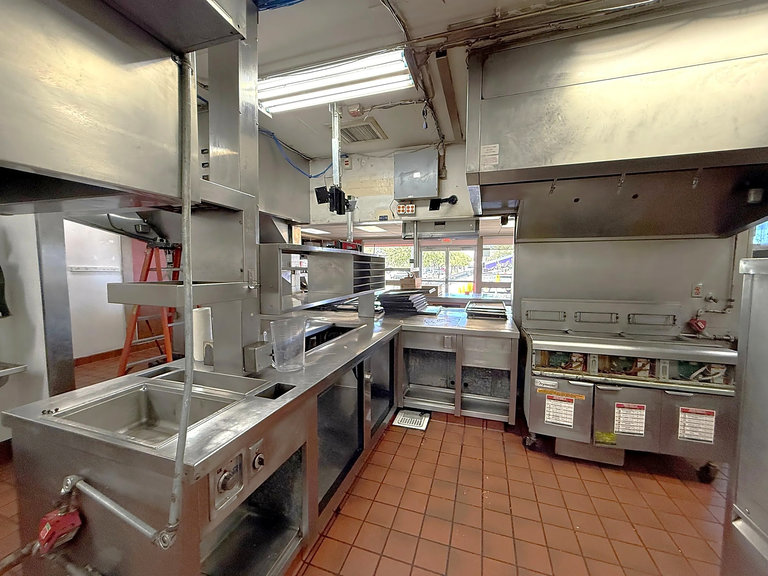 501 South Chinowth Street, Visalia, CA, For Lease, Image-16