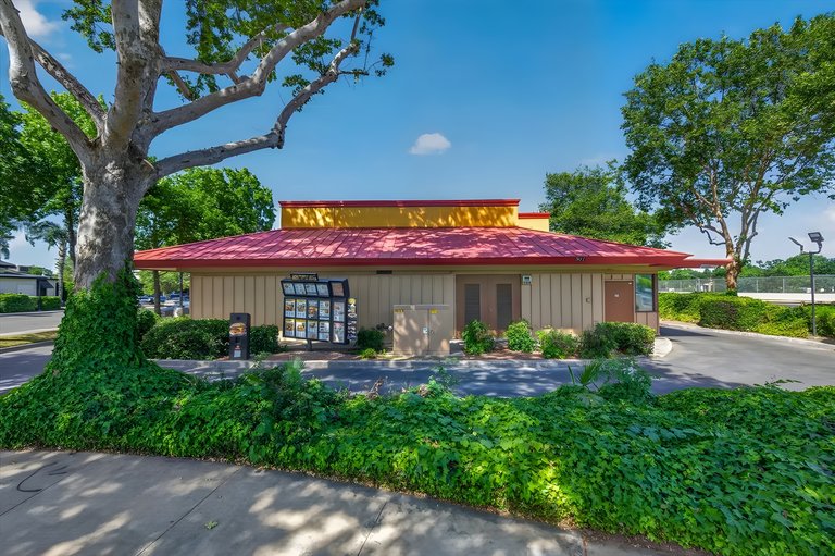 501 South Chinowth Street, Visalia, CA, For Lease, Image-14