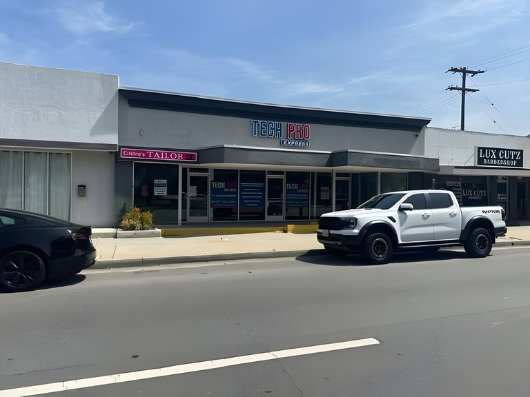 555–559 W Whittier Blvd, La Habra, CA, For Lease, Image-2
