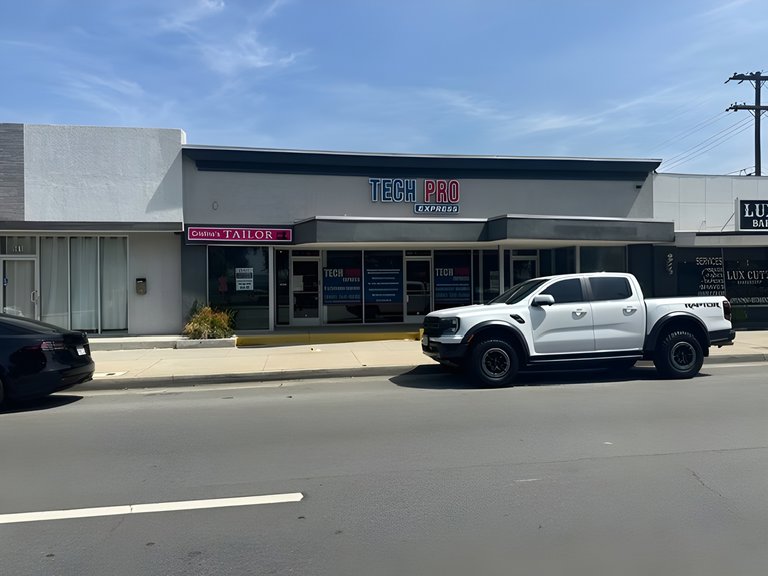 555–559 W Whittier Blvd, La Habra, CA, For Lease, Image-1