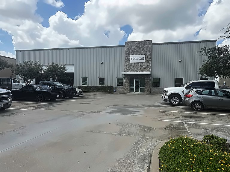5617 Campbell Rd, Houston, TX, For Lease, Image-1