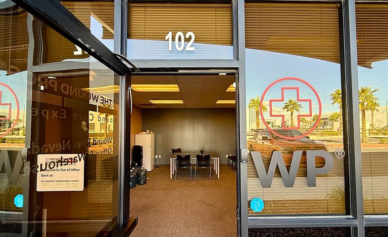 6180 North Hollywood Boulevard, Suites 102–104 Industrial photo 4