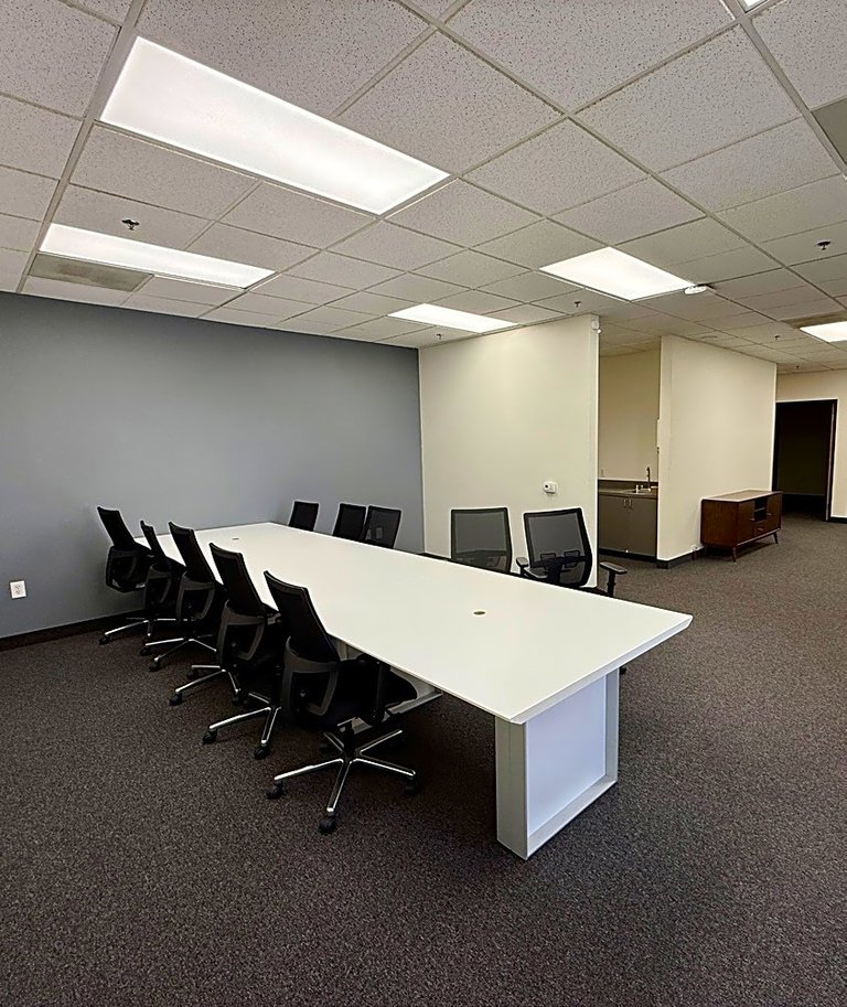 6180 North Hollywood Boulevard, Suites 102–104 Industrial photo 12