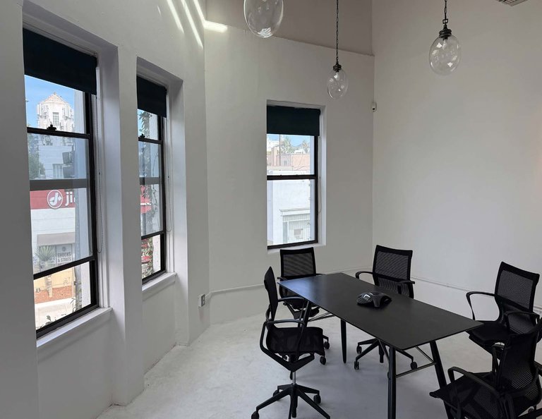 652 N LA BREA BLVD, Los Angeles, CA, For Lease, Image-3