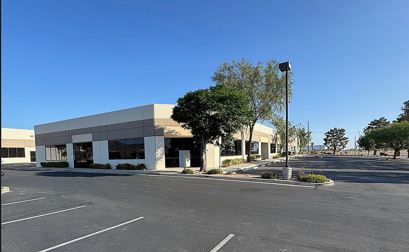 654 E Rancho Vista Blvd Industrial