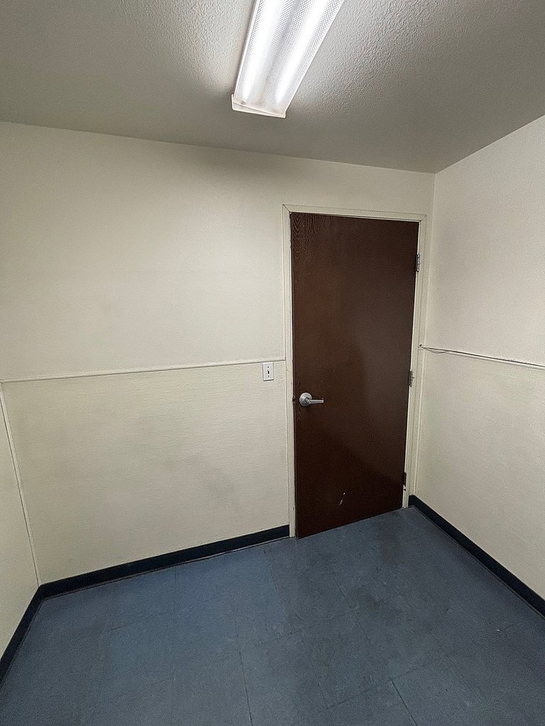 654 E Rancho Vista Blvd, Palmdale, CA, For Lease, Image-11