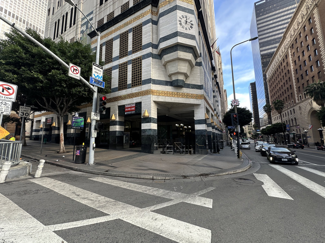 660 South Figueroa Street Retail
