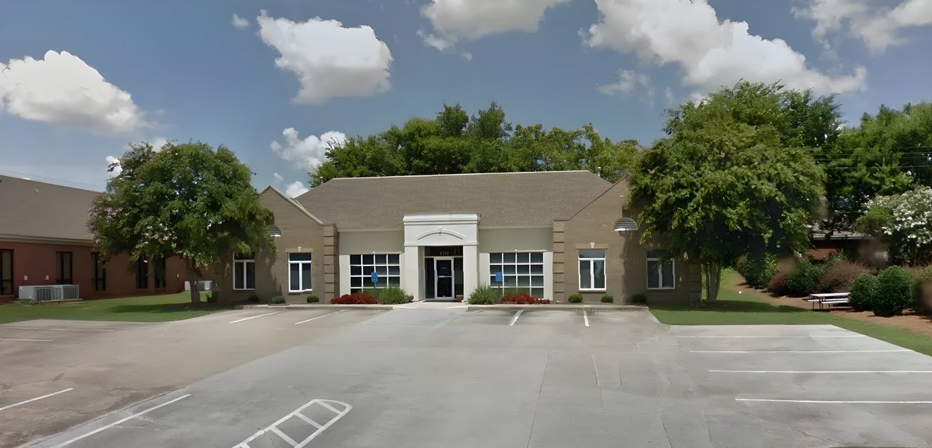 6715 Taylor Court Office