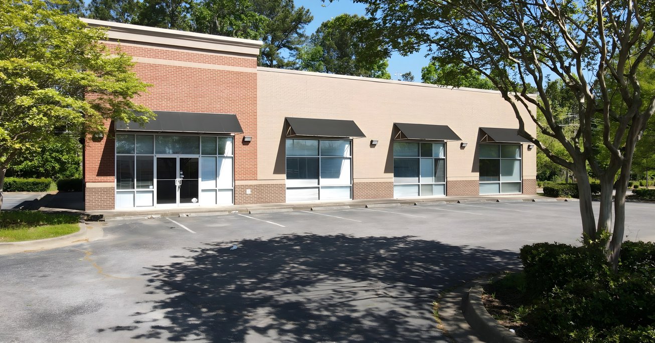 6971 Eastchase Loop Retail
