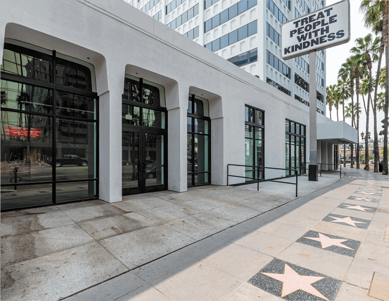 7080 Hollywood Boulevard Retail