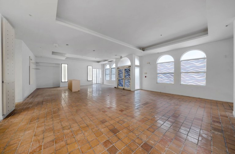 727 Collins Ave, Miami Beach, FL, For Lease, Image-1
