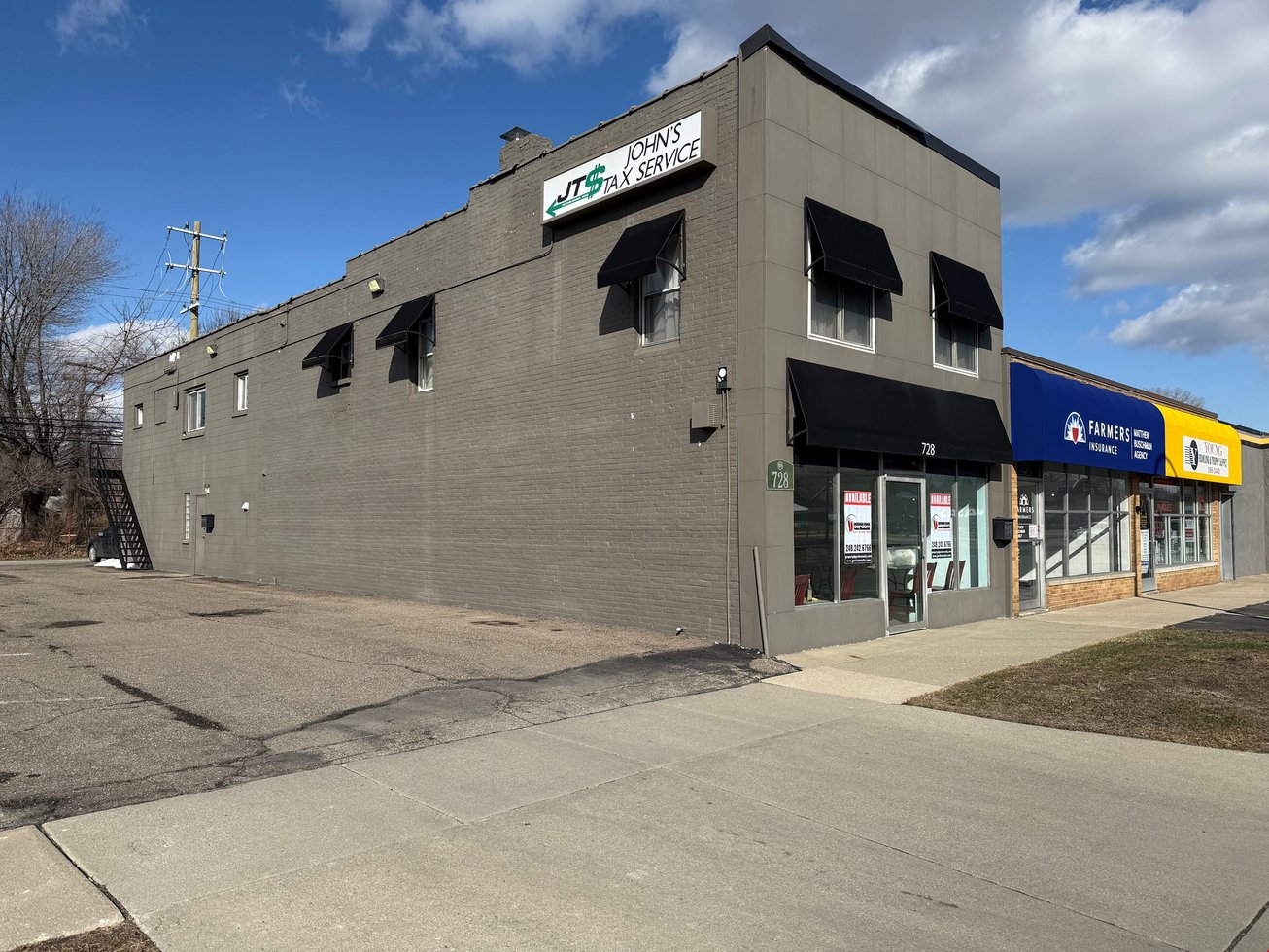 728 West 11 Mile Road Retail