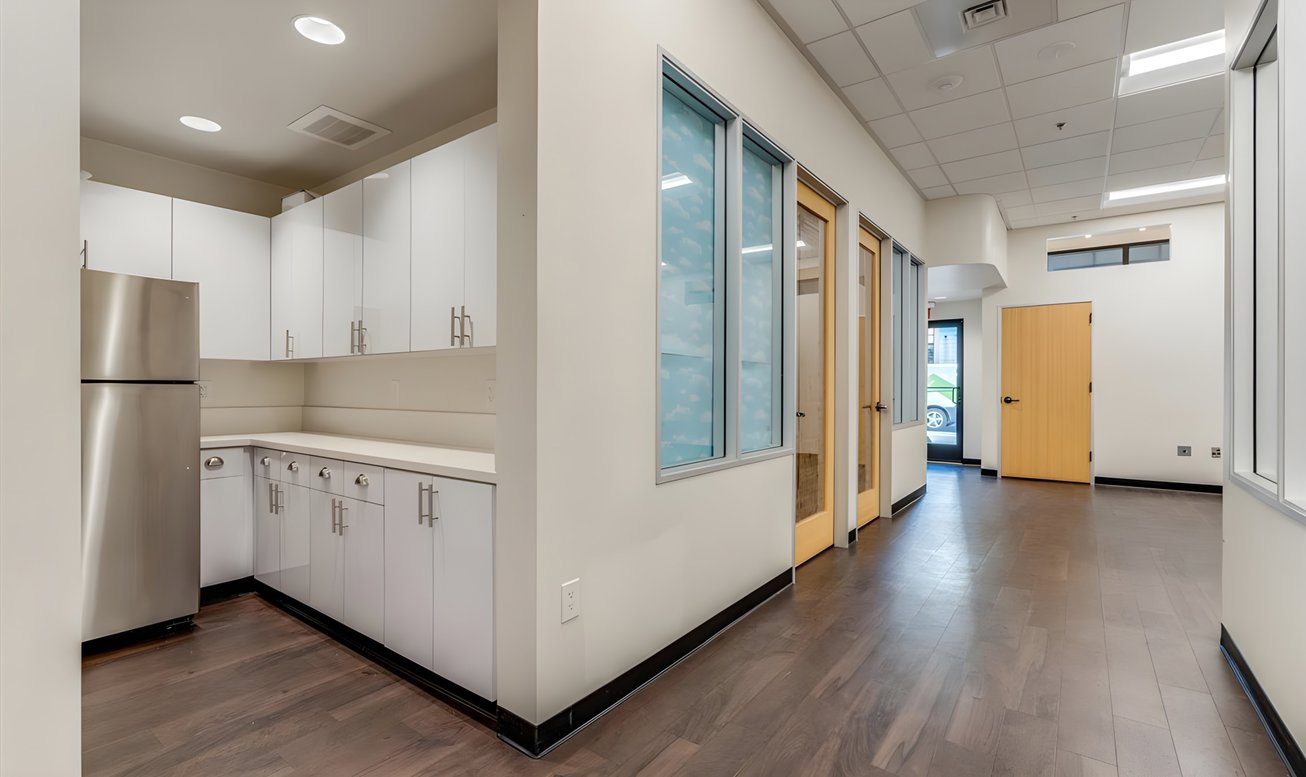 736 Marsh Street Office