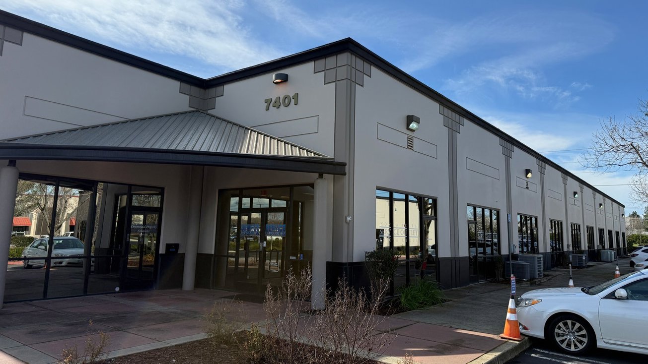 7401 GALILEE RD Industrial