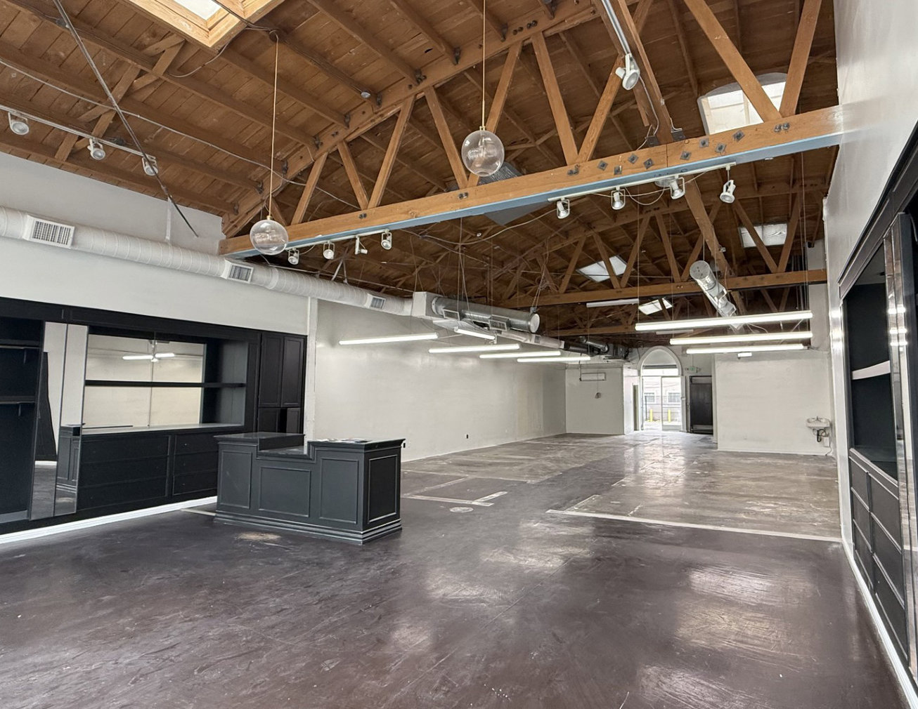 7922 Melrose Avenue Retail