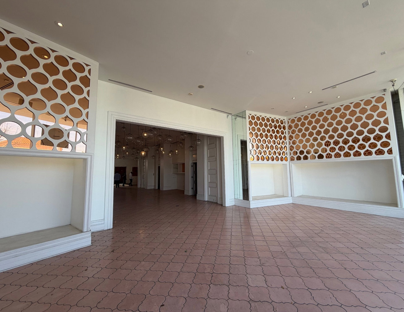 8008 West 3rd Street Retail