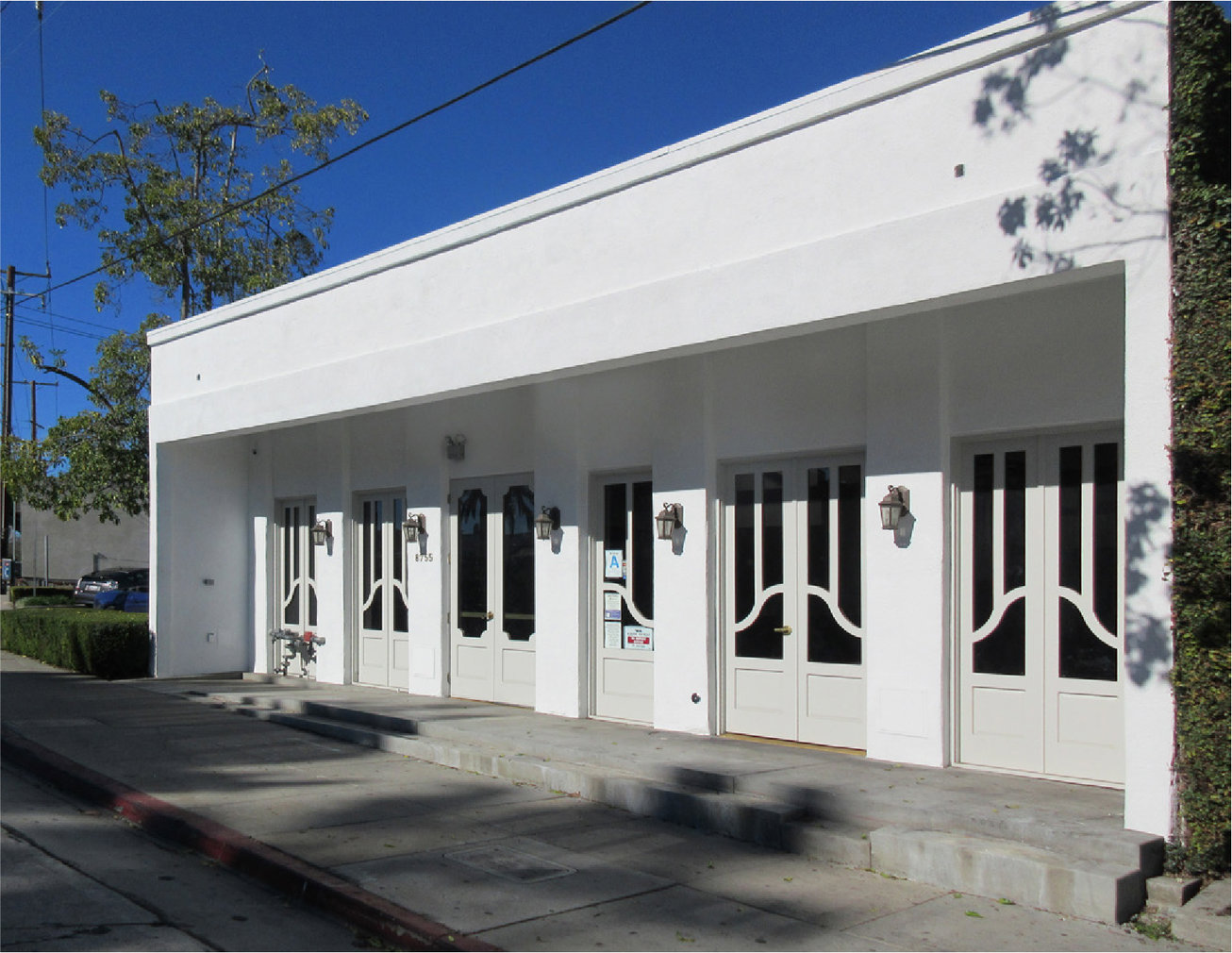 8755 Melrose Avenue Retail