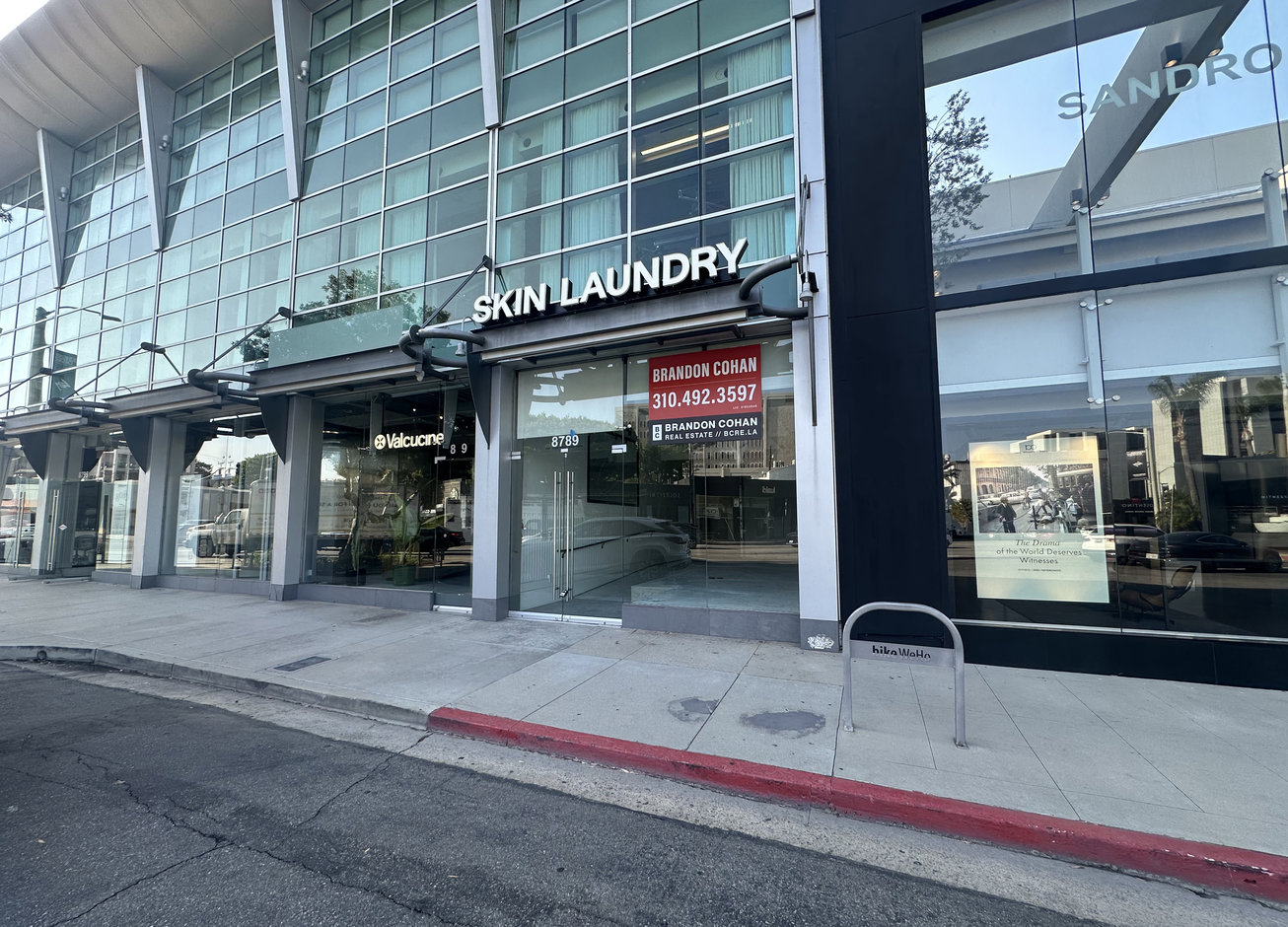 8789 Beverly Boulevard Retail