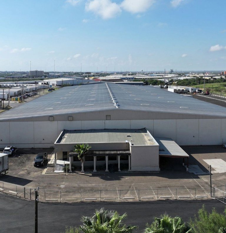 8900 San Mateo Drive Industrial photo 1