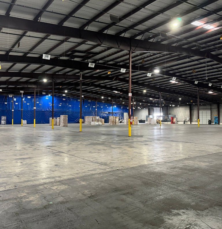 8900 San Mateo Drive Industrial photo 3