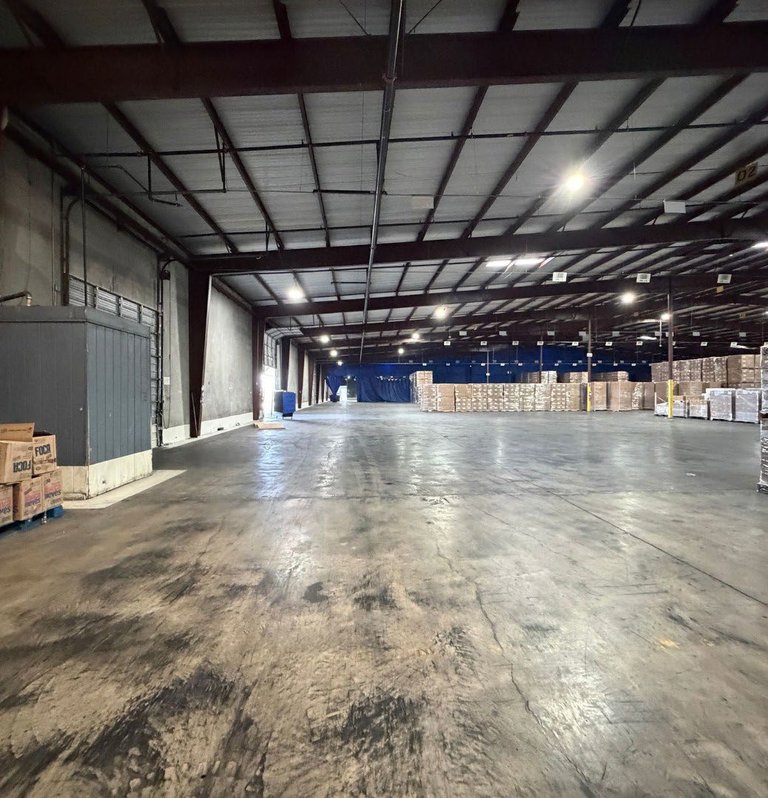 8900 San Mateo Drive Industrial photo 4