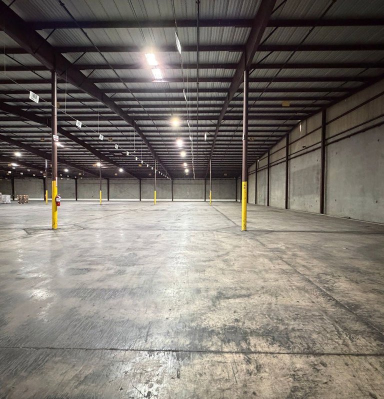 8900 San Mateo Drive Industrial photo 6