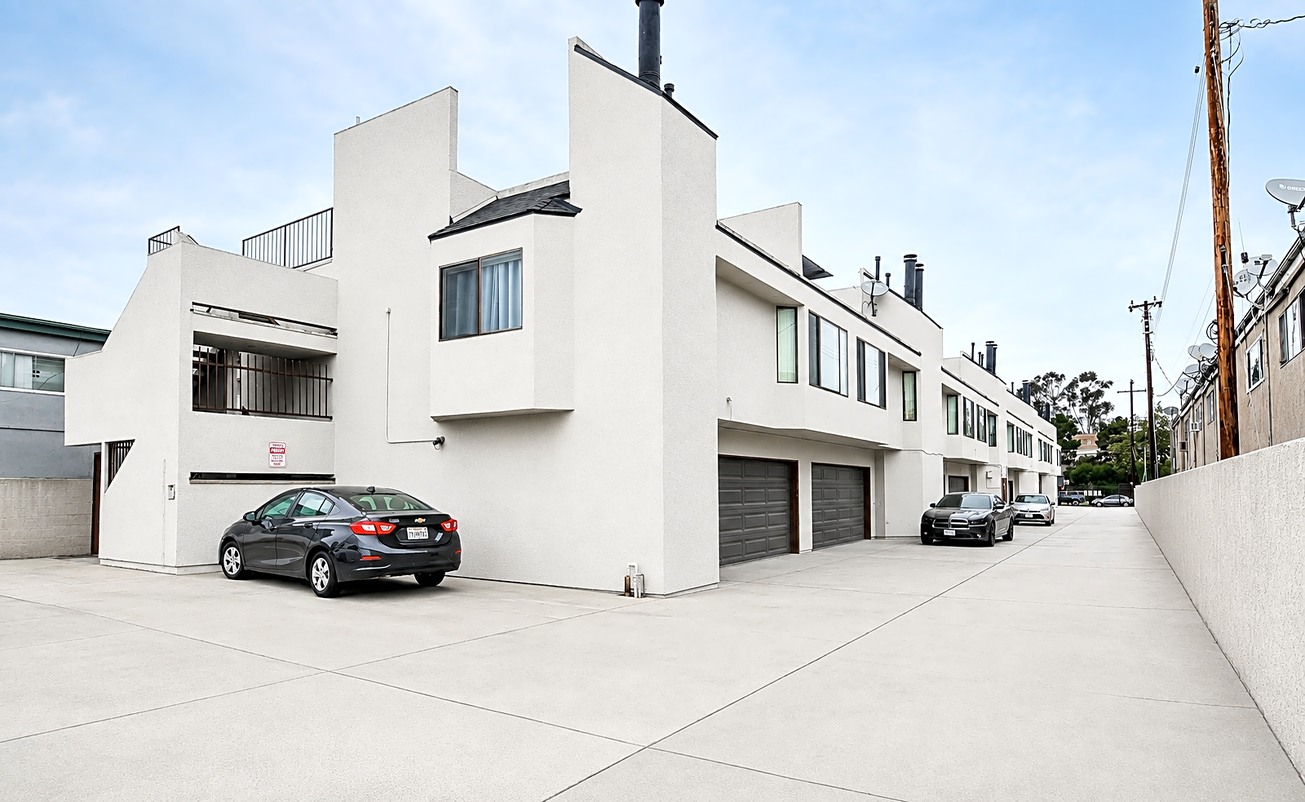 9248 Palm Street Multifamily
