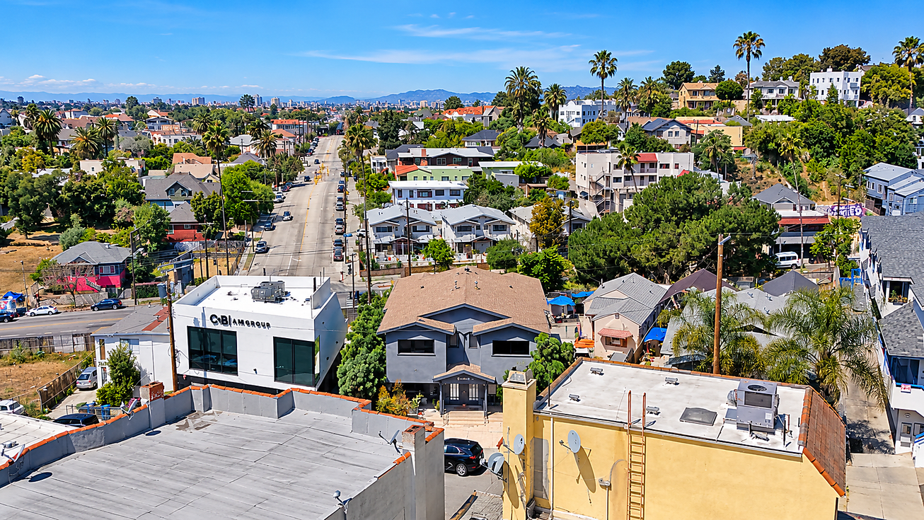 931 Everett Street Multifamily