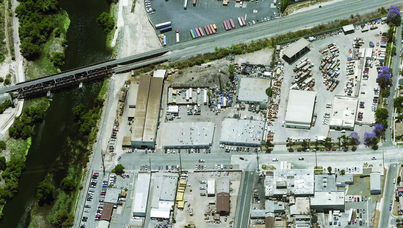 9612 1/2 Beverly Rd Industrial