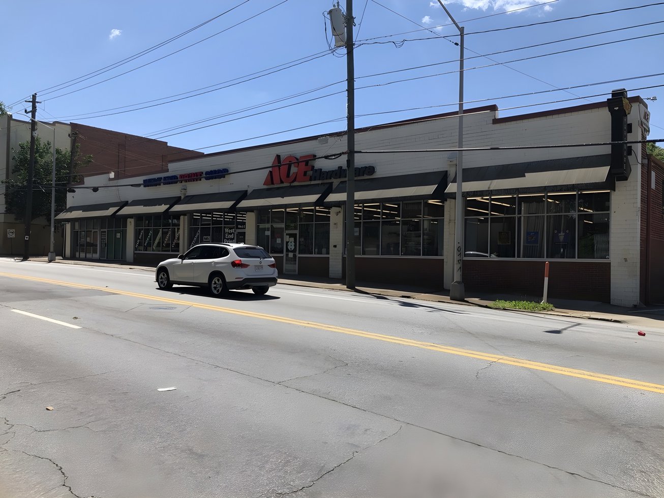 964 Ralph David Abernathy Road Retail