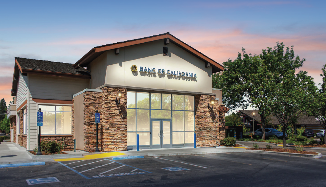 5126 N Palm Avenue Retail