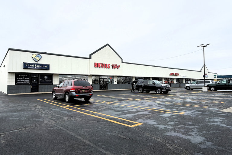 5671 Bay Road, Saginaw, MI, For Lease, Image-1